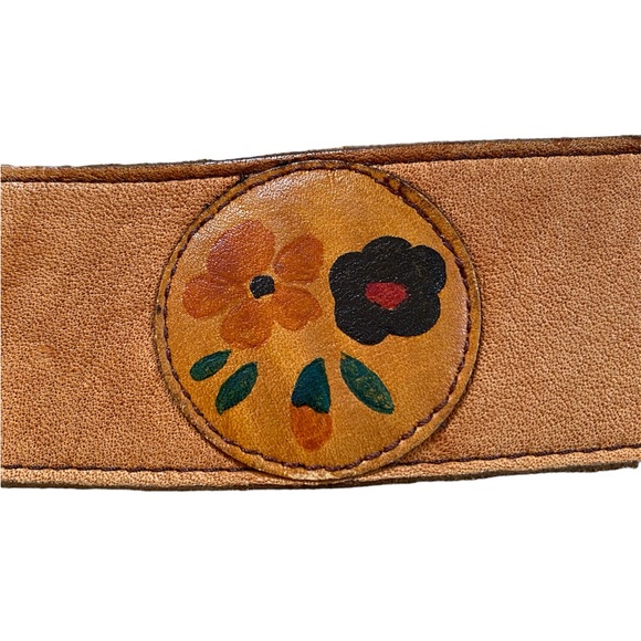 ❌SOLD🏷️Vintage Hand Painted Brown Leather Bohemian Belt - Picture 8 of 13